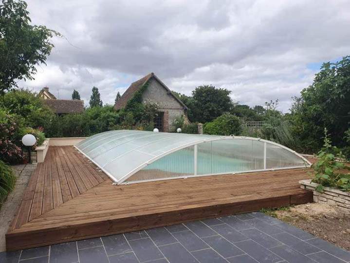 Conception piscine extérieure Lamblore