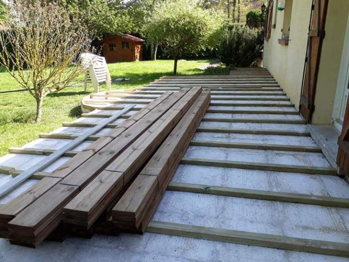 Construction terrasse en extérieur Lamblore
