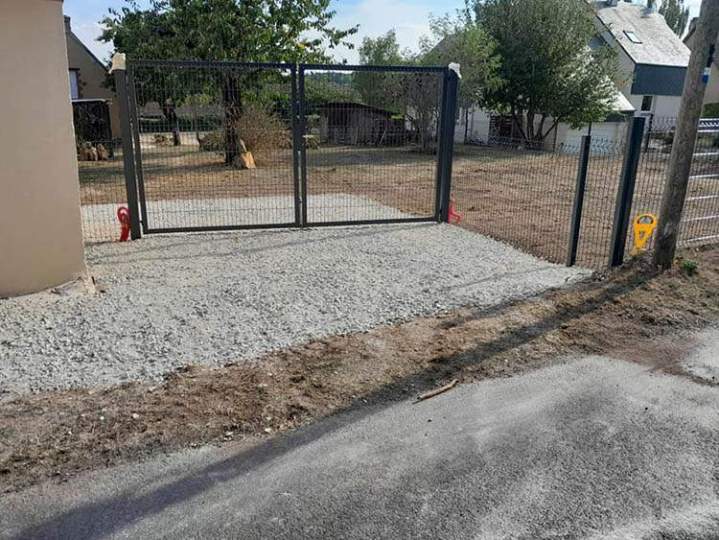 Pose clôture sécuritaire et design Lamblore