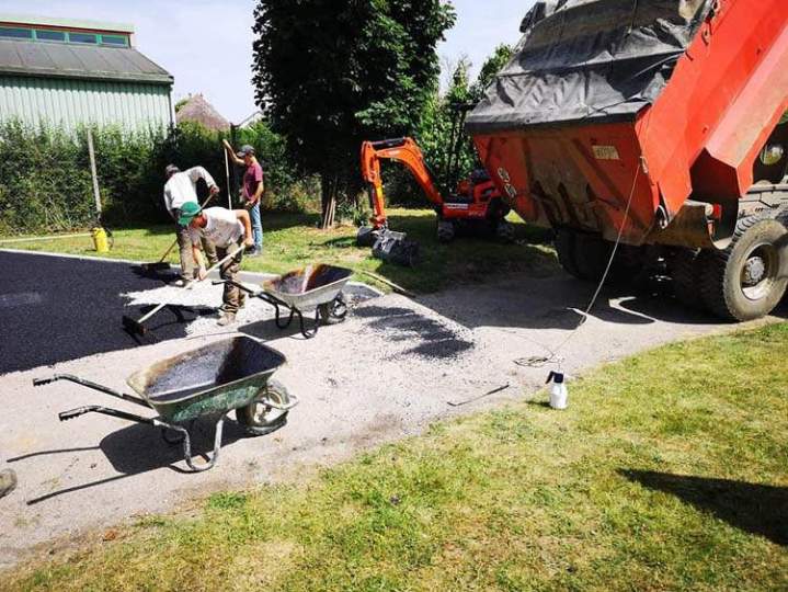 Engins pour travaux de création de jardin Lamblore